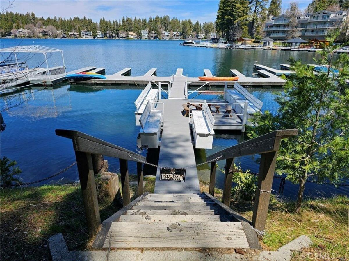 Picture of Home For Sale in Lake Arrowhead, California, United States