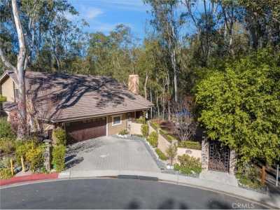 Home For Sale in Lake Forest, California