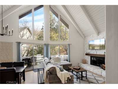 Home For Sale in Lake Arrowhead, California