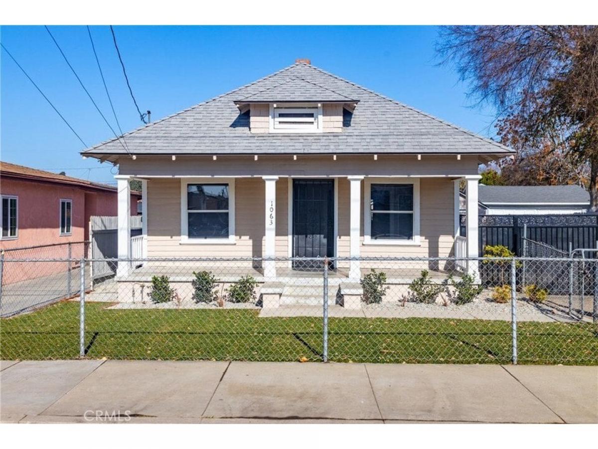 Picture of Home For Sale in Pomona, California, United States