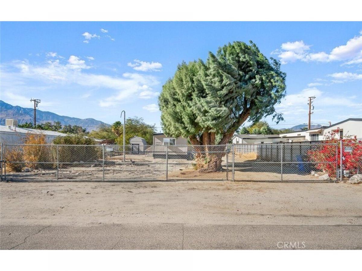 Picture of Home For Sale in Palm Springs, California, United States