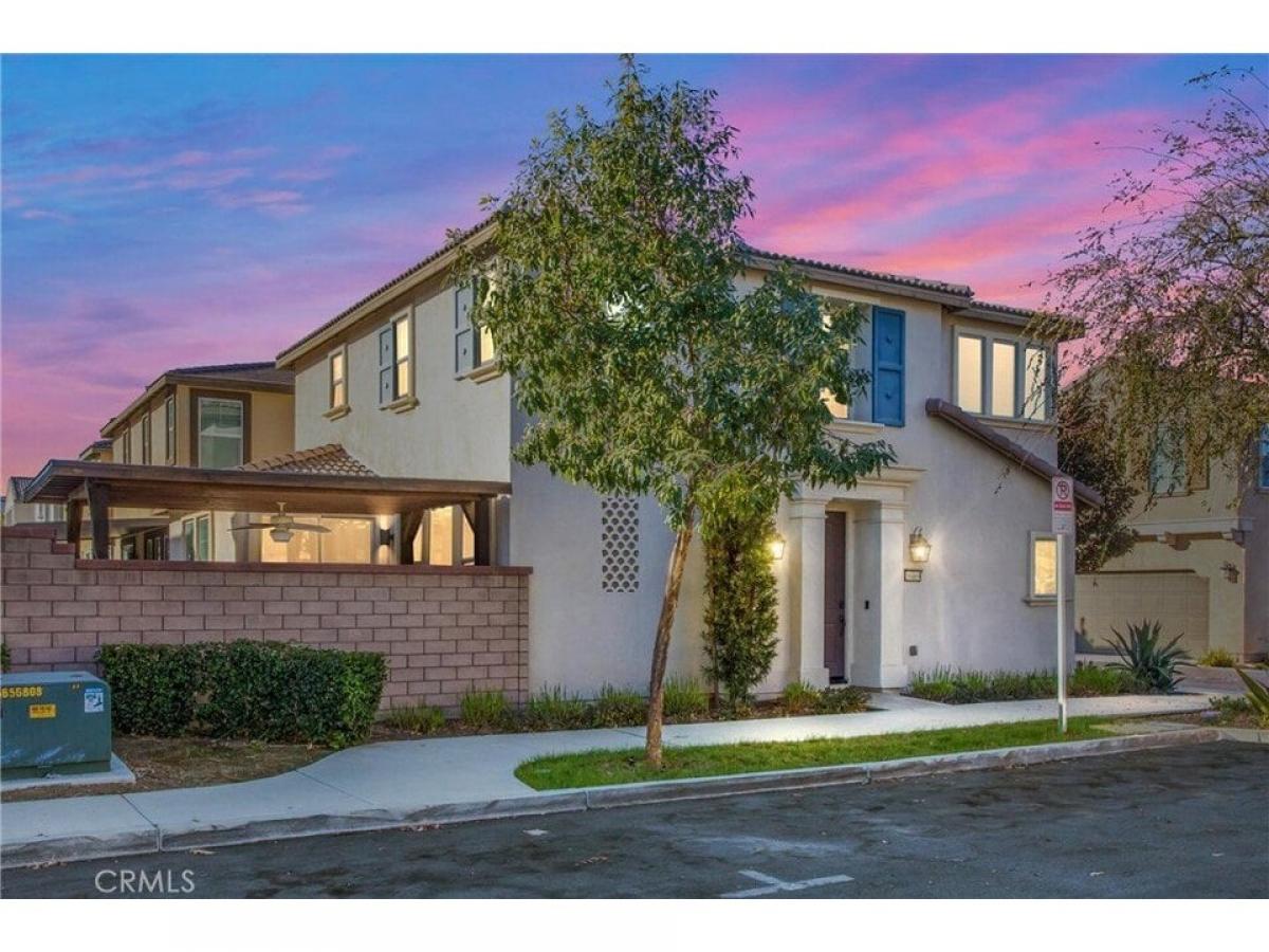 Picture of Home For Sale in Menifee, California, United States