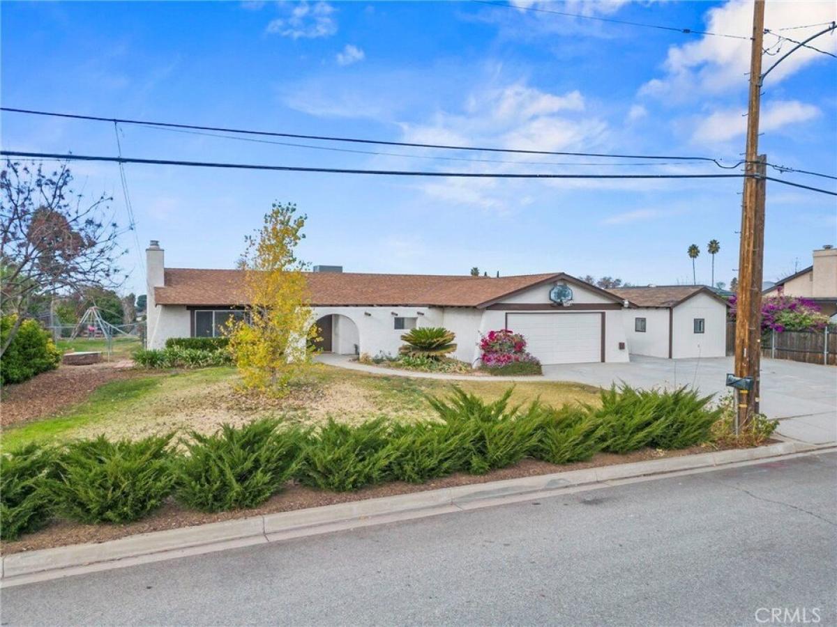 Picture of Home For Sale in Yucaipa, California, United States