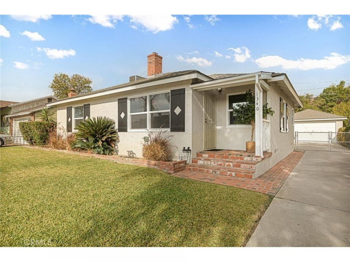 Picture of Home For Sale in San Bernardino, California, United States