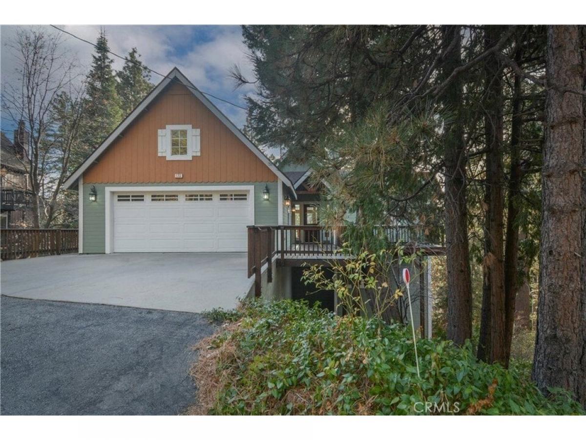 Picture of Home For Sale in Lake Arrowhead, California, United States