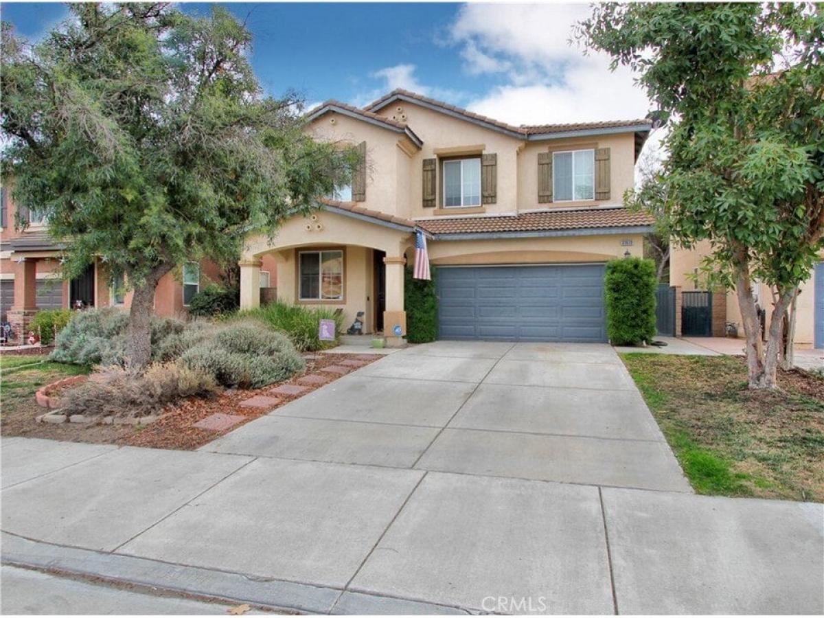 Picture of Home For Sale in Murrieta, California, United States