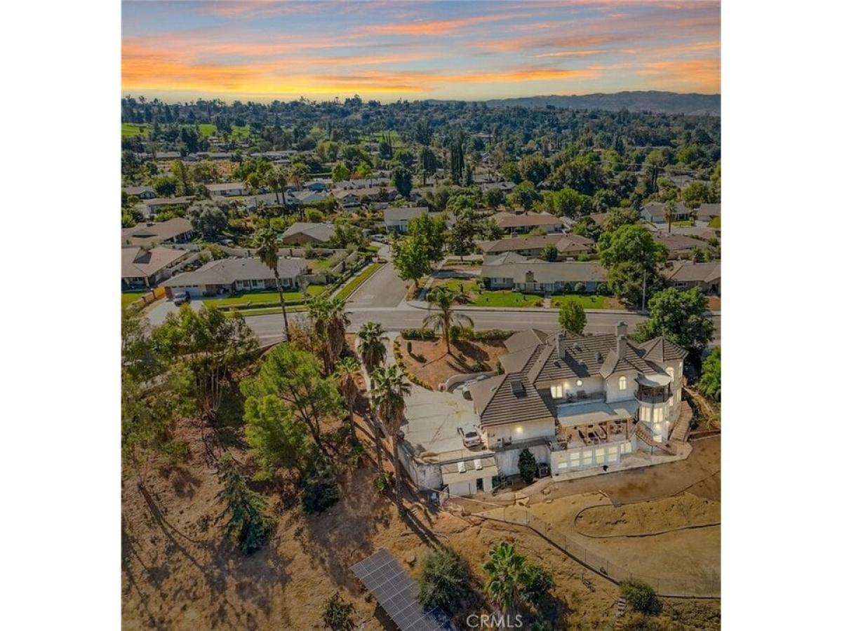 Picture of Home For Sale in Redlands, California, United States