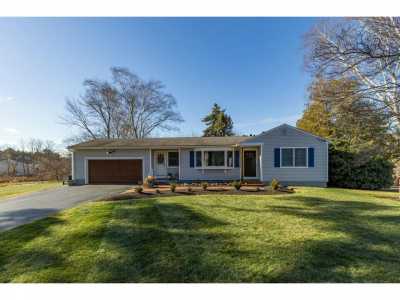 Home For Sale in Kittery, Maine