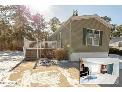 Home For Sale in Whiting, New Jersey