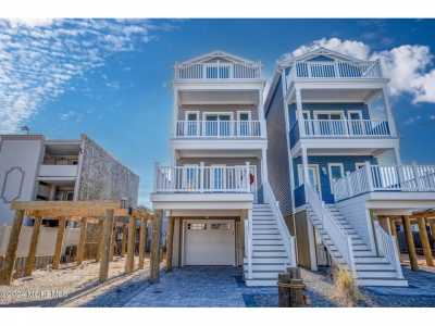 Home For Sale in Seaside Heights, New Jersey