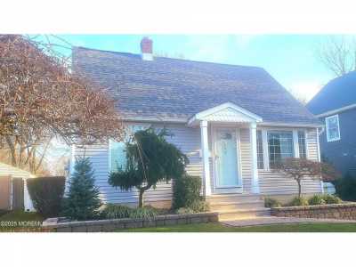 Home For Sale in Keyport, New Jersey