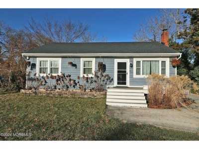 Home For Sale in Barnegat, New Jersey