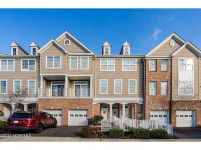 Home For Sale in Manahawkin, New Jersey