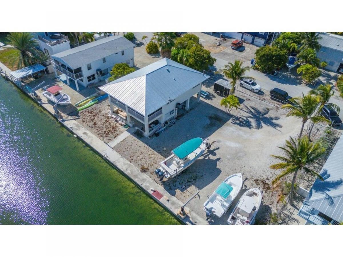 Picture of Home For Sale in Little Torch Key, Florida, United States