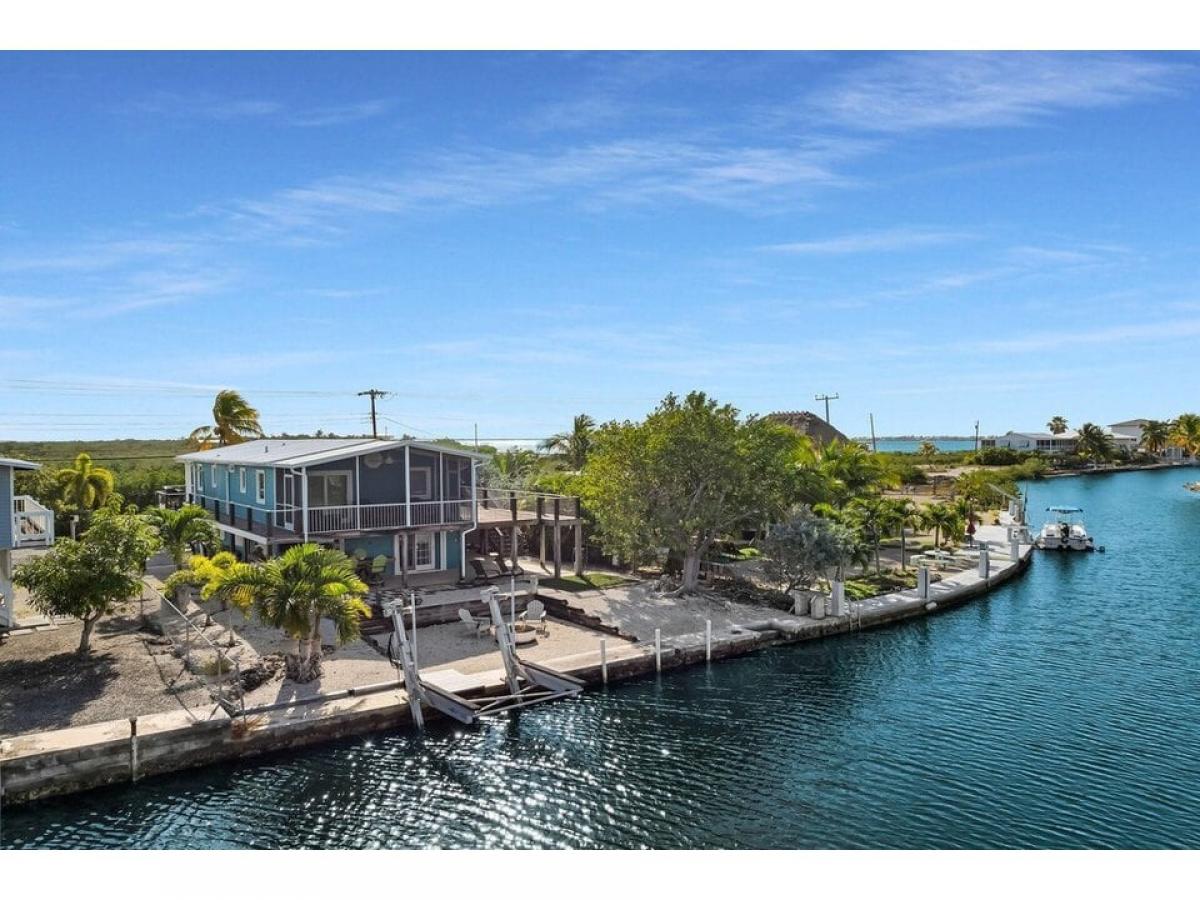 Picture of Home For Sale in Big Pine Key, Florida, United States