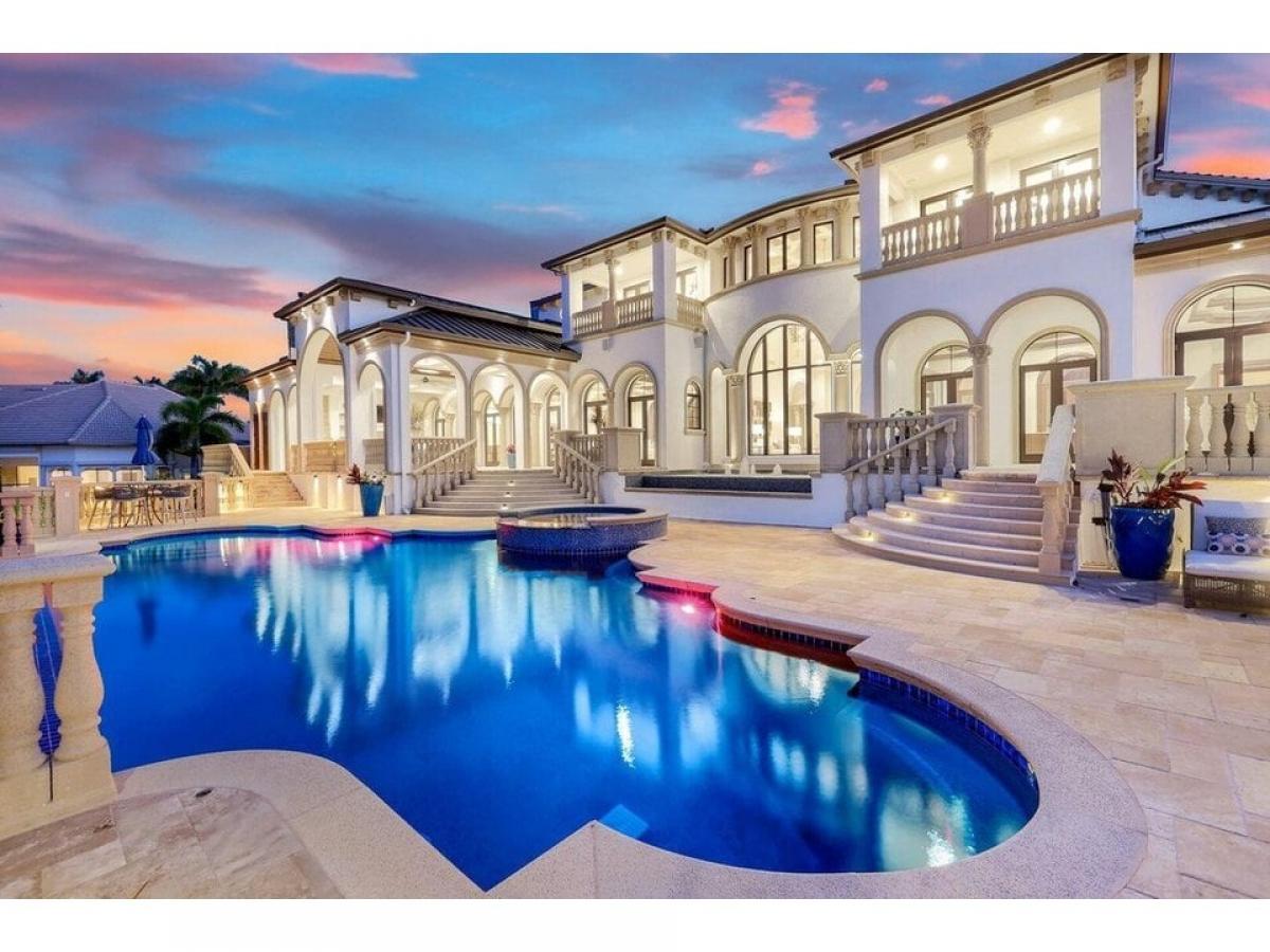 Picture of Home For Sale in Marco Island, Florida, United States