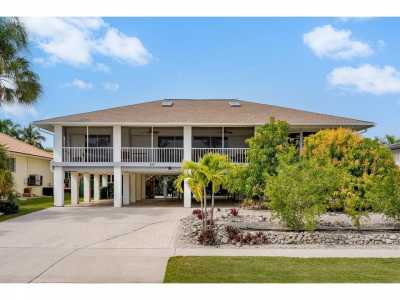 Home For Sale in Marco Island, Florida