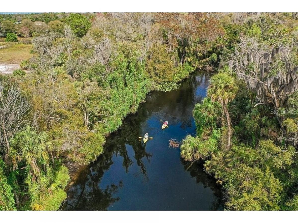 Picture of Residential Land For Sale in Ruskin, Florida, United States