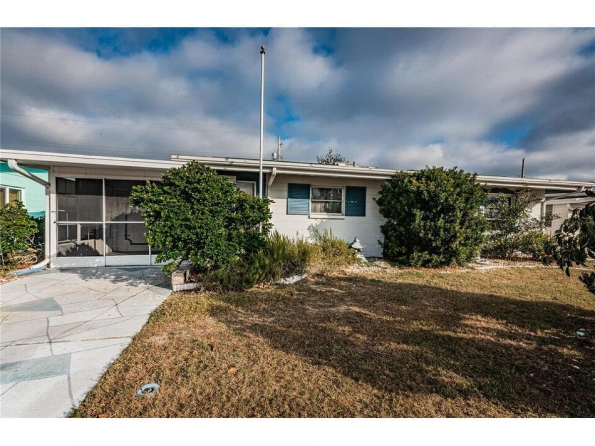 Picture of Home For Sale in Sun City Center, Florida, United States