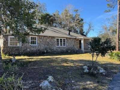 Home For Sale in Bronson, Florida