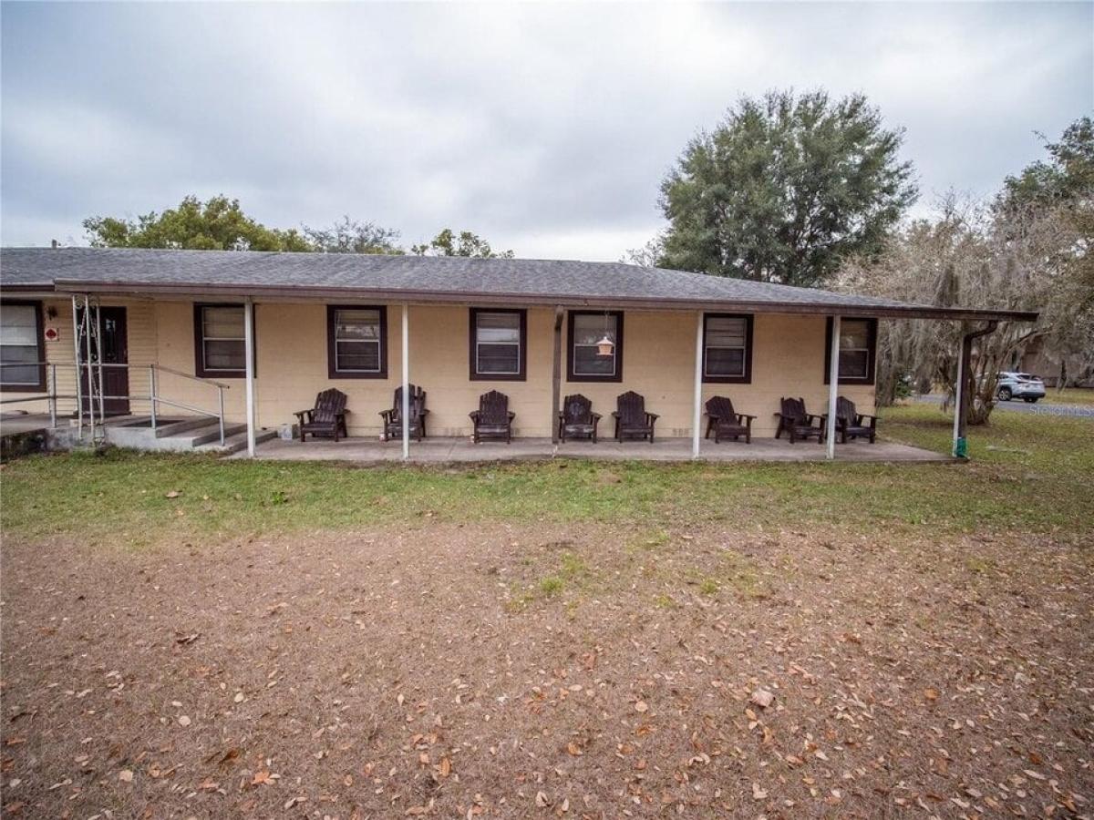 Picture of Home For Sale in Zephyrhills, Florida, United States