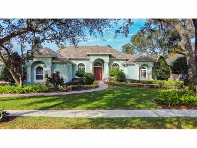 Home For Sale in Oviedo, Florida