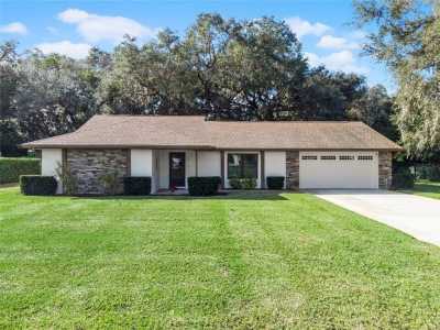 Home For Sale in Saint Cloud, Florida