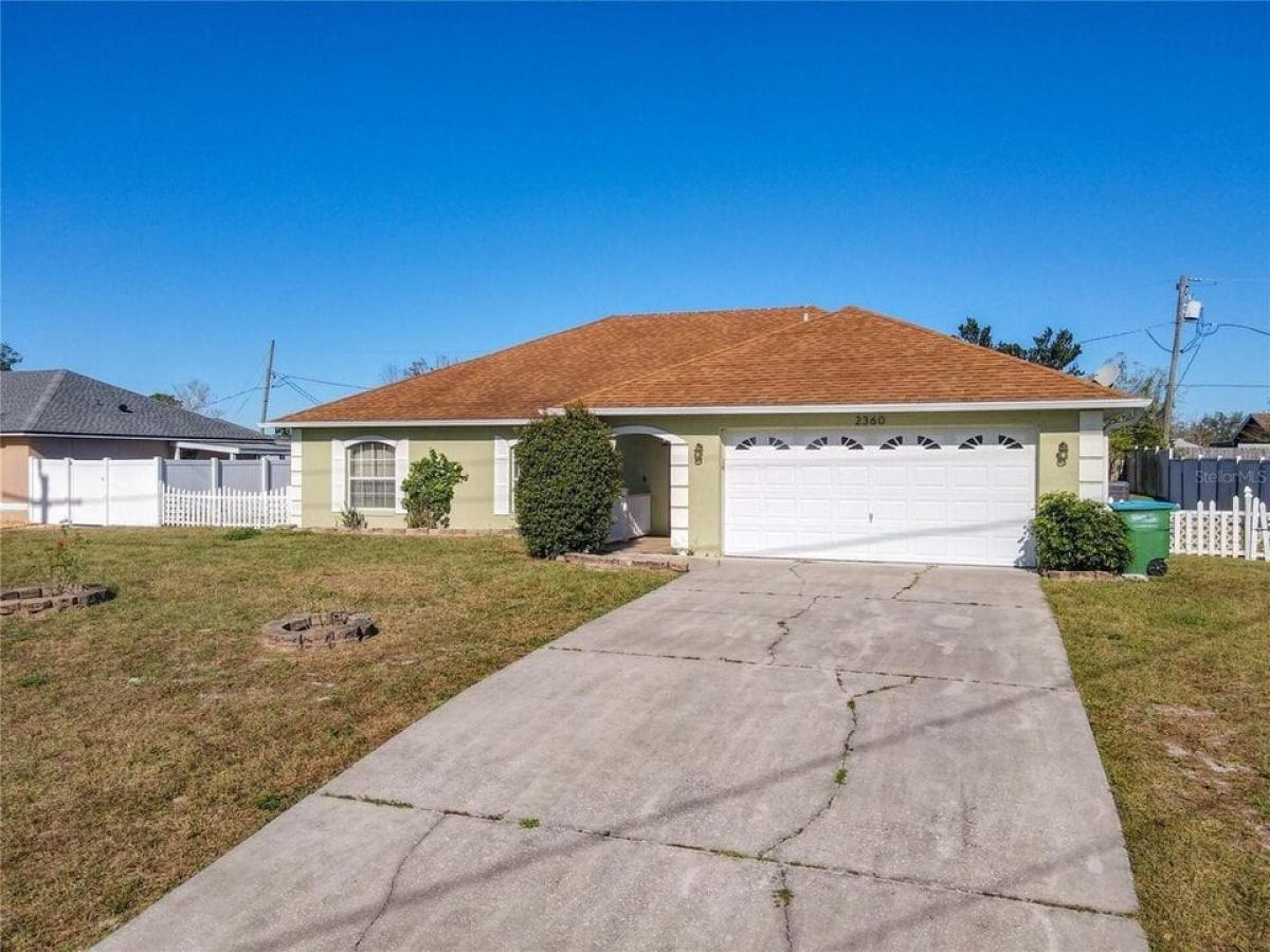 Picture of Home For Sale in Deltona, Florida, United States