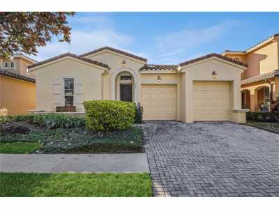 Home For Sale in Maitland, Florida