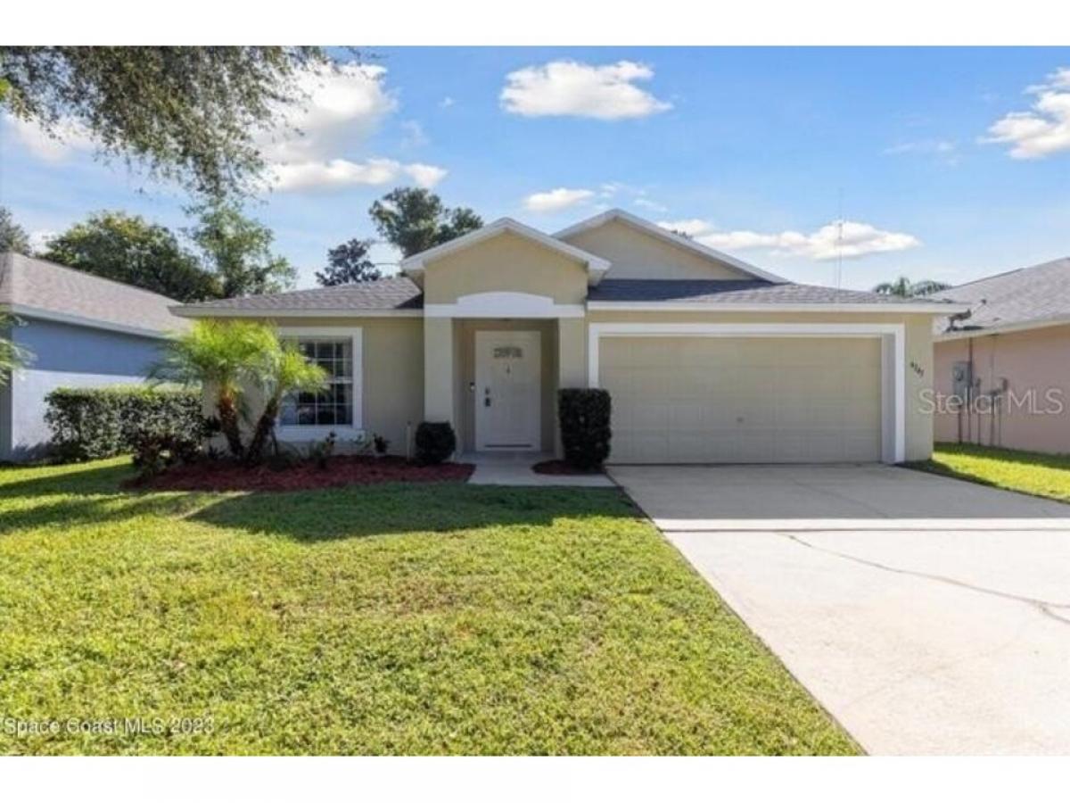 Picture of Home For Sale in Titusville, Florida, United States