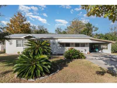 Home For Sale in Debary, Florida