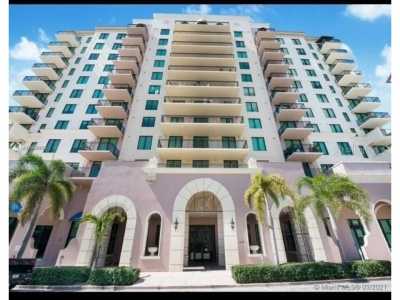 Home For Sale in Coral Gables, Florida