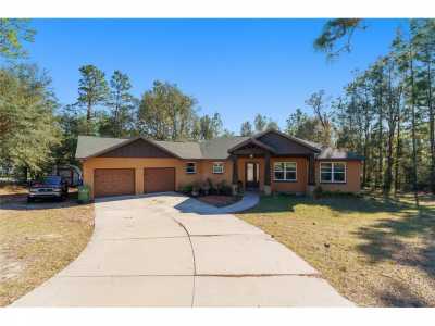 Home For Sale in Wildwood, Florida