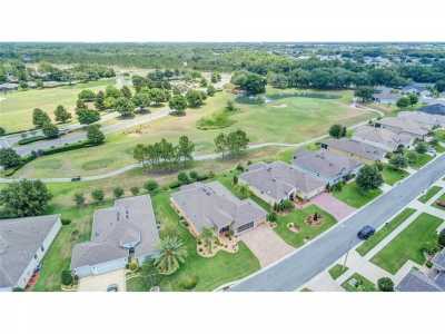 Home For Sale in Leesburg, Florida