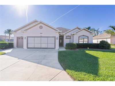 Home For Sale in Summerfield, Florida