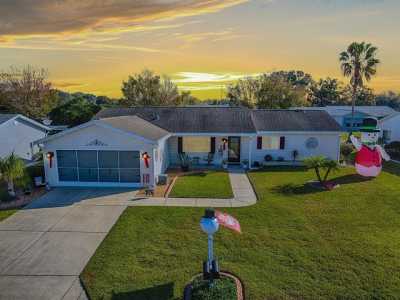 Home For Sale in Summerfield, Florida