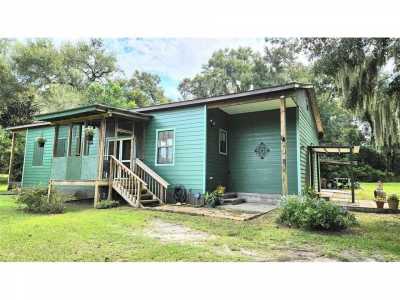 Home For Sale in Lady Lake, Florida