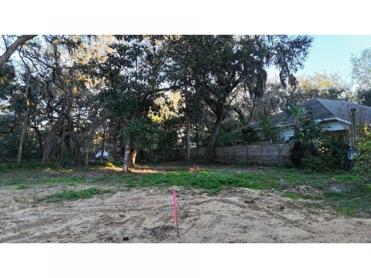 Picture of Residential Land For Sale in Palm Coast, Florida, United States