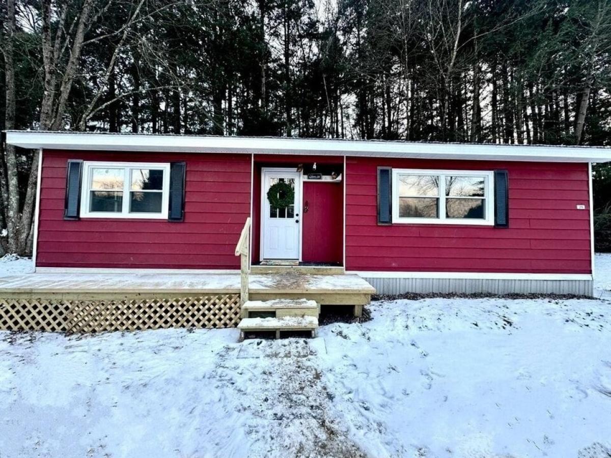 Picture of Home For Sale in Keene, New Hampshire, United States