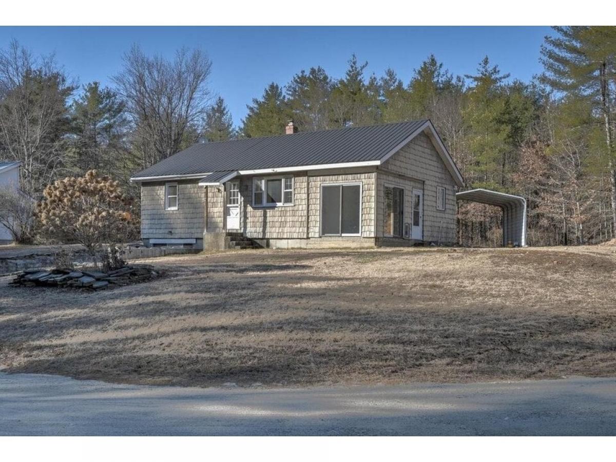 Picture of Home For Sale in Winchester, New Hampshire, United States