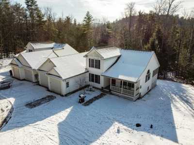 Home For Sale in New Boston, New Hampshire