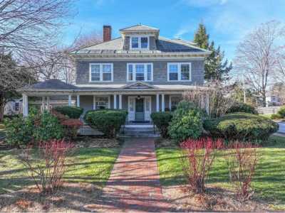 Home For Sale in Manchester, New Hampshire