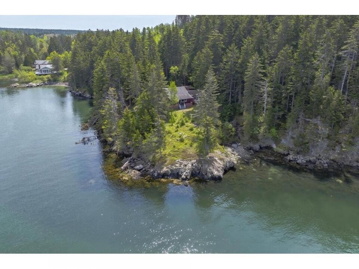 Picture of Home For Sale in West Tremont, Maine, United States