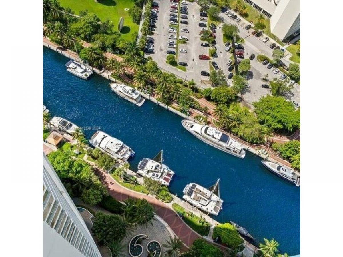 Picture of Home For Sale in Fort Lauderdale, Florida, United States