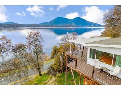 Home For Sale in Clearlake Oaks, California