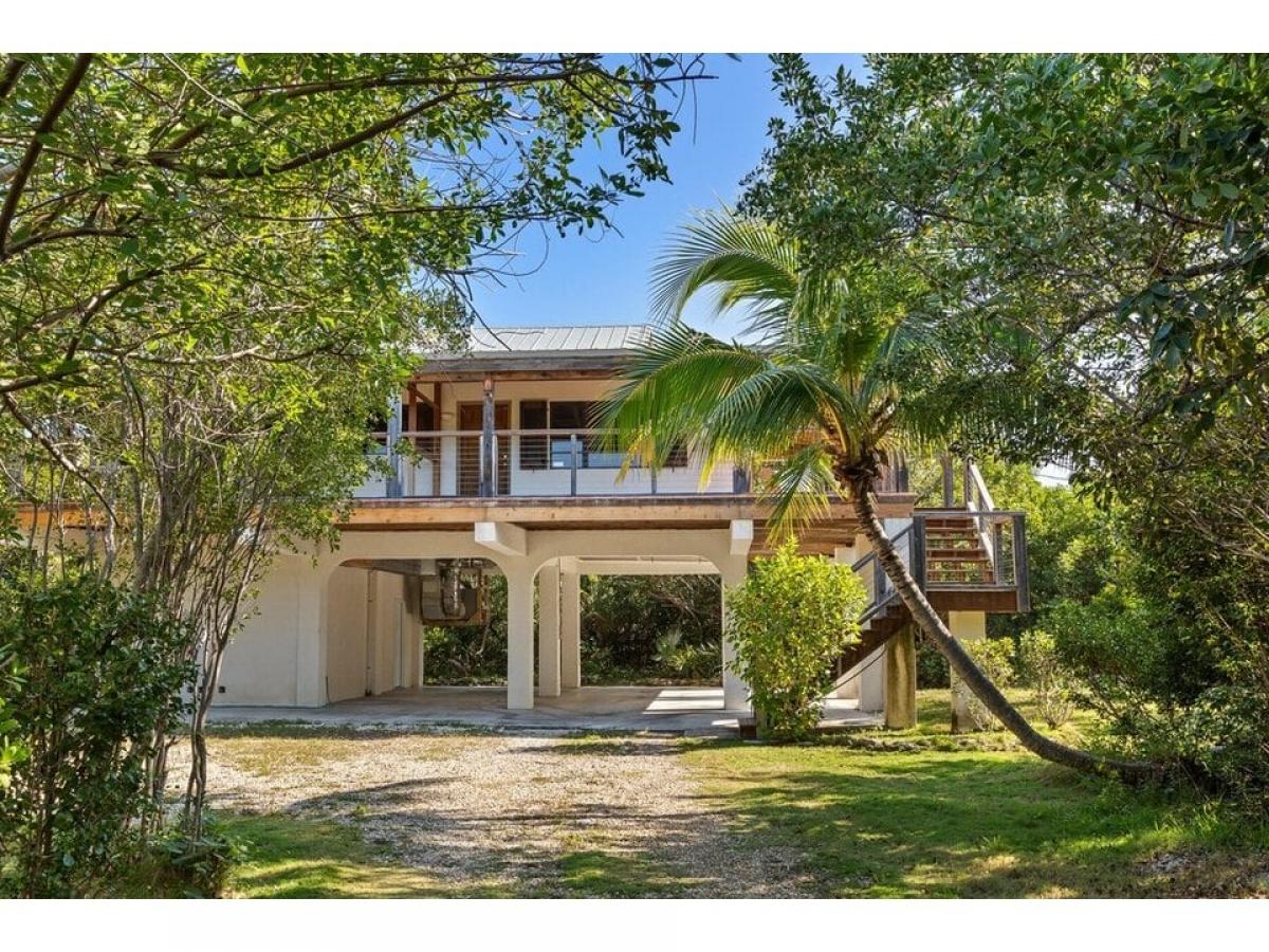 Picture of Home For Sale in Summerland Key, Florida, United States