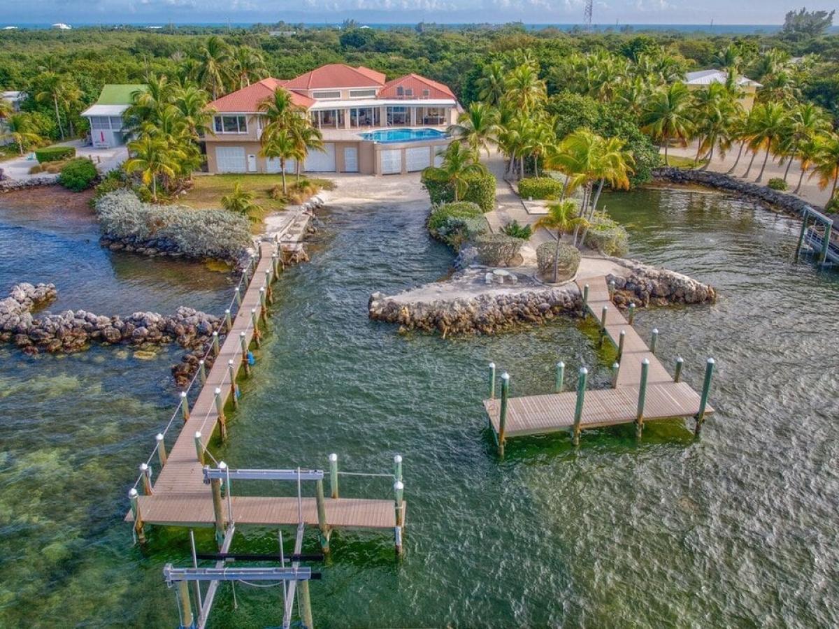 Picture of Home For Sale in Marathon, Florida, United States