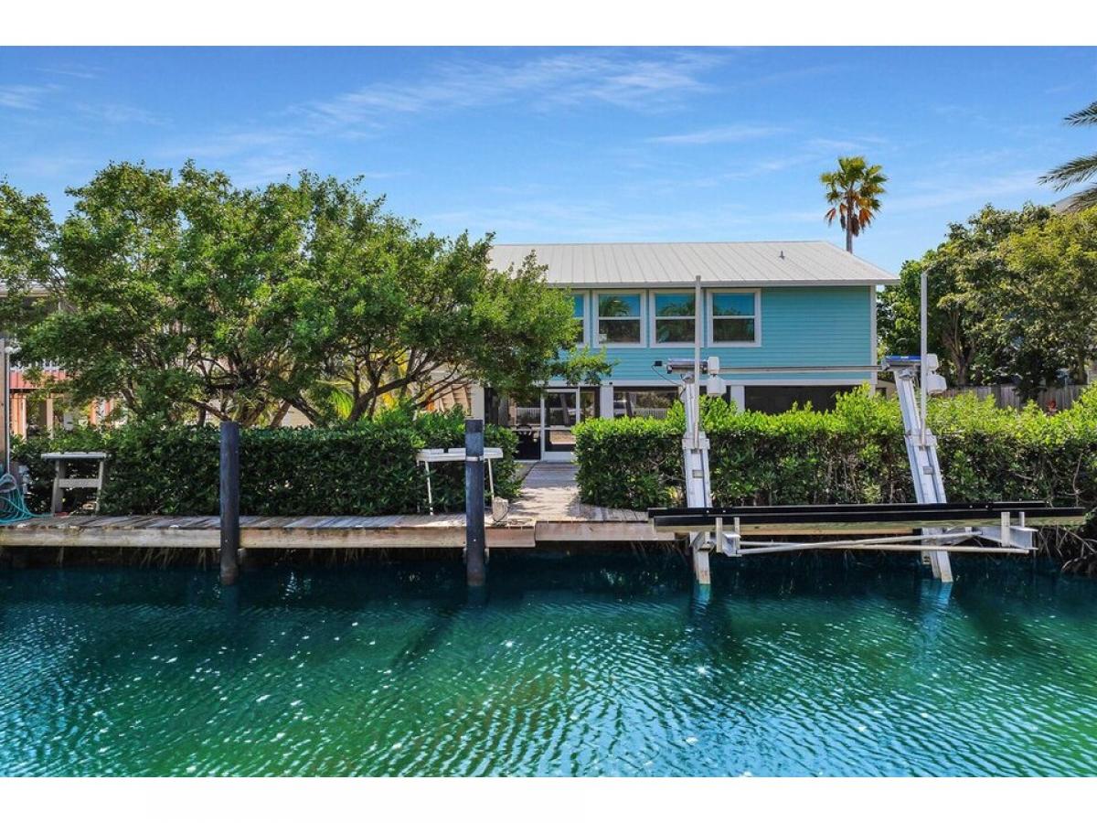 Picture of Home For Sale in Ramrod Key, Florida, United States