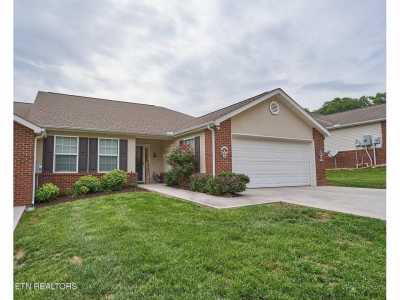 Home For Sale in Loudon, Tennessee