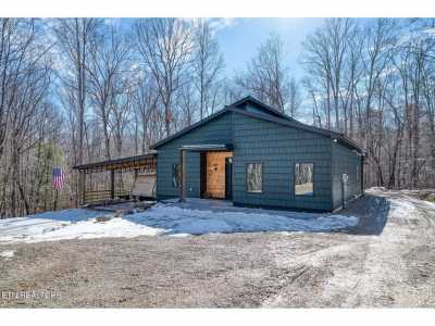 Home For Sale in Pikeville, Tennessee